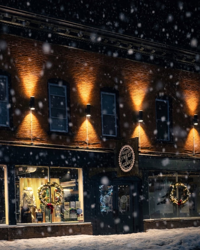 Mud, Sweat n' Gears ski and snowboard shop on Monroe Street in Ellicottville, NY